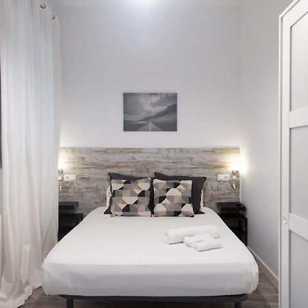 Barcelona - Eixample 1B Apartment ภายนอก รูปภาพ